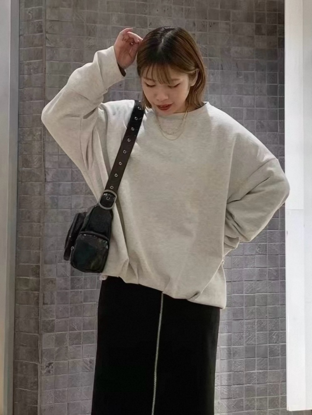 Minimalist Oversized White Crewneck Sweatshirt